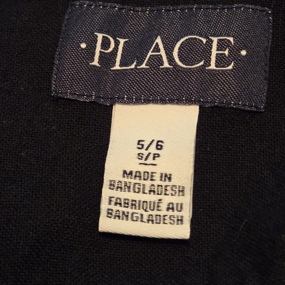 Boys size 6 lot - 2 pj bottoms, 1 swim trunks, 1 shorts, 2 tops - Picture 16 of 16